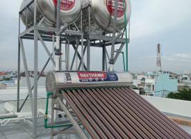 Máy nước nóng năng lượng mặt trời Đại Thành tại Quận 3 Uy tín chất lượng