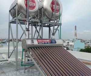 Máy nước nóng năng lượng mặt trời Đại Thành tại Quận 3 Uy tín chất lượng